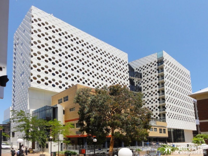 斯威本科技大学