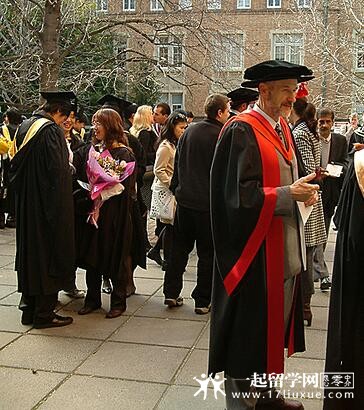 墨尔本大学毕业典礼介绍 1