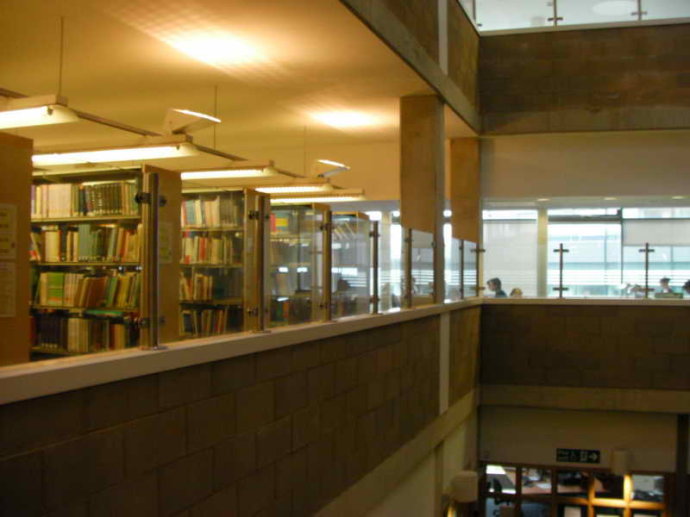 布莱顿大学图书馆