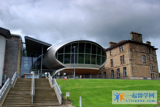 爱丁堡龙比亚大学一年学费和生活费详细介绍