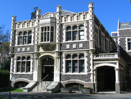 新西兰读研奥克兰大学和奥克兰理工大学哪个好？